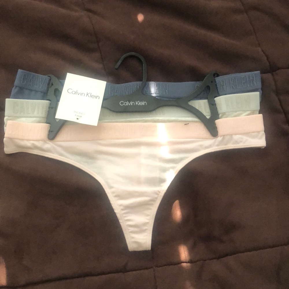 Calvin Klein thong pack